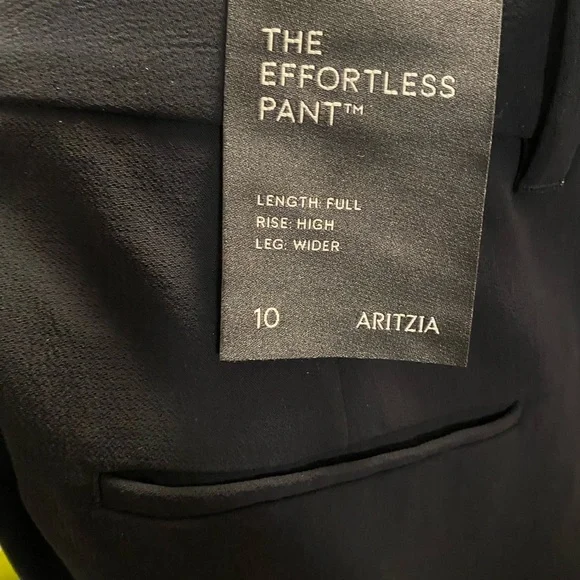 Aritzia high-waisted, wide-leg black Trousers - Picture 5 of 5